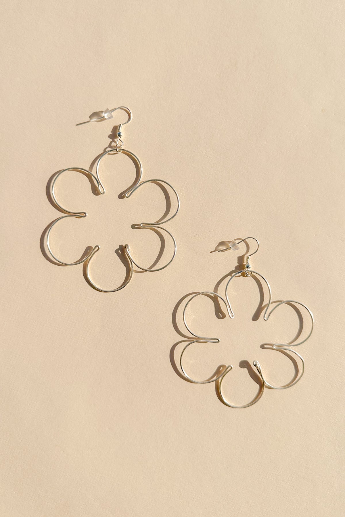 Silver Daisy Earrings