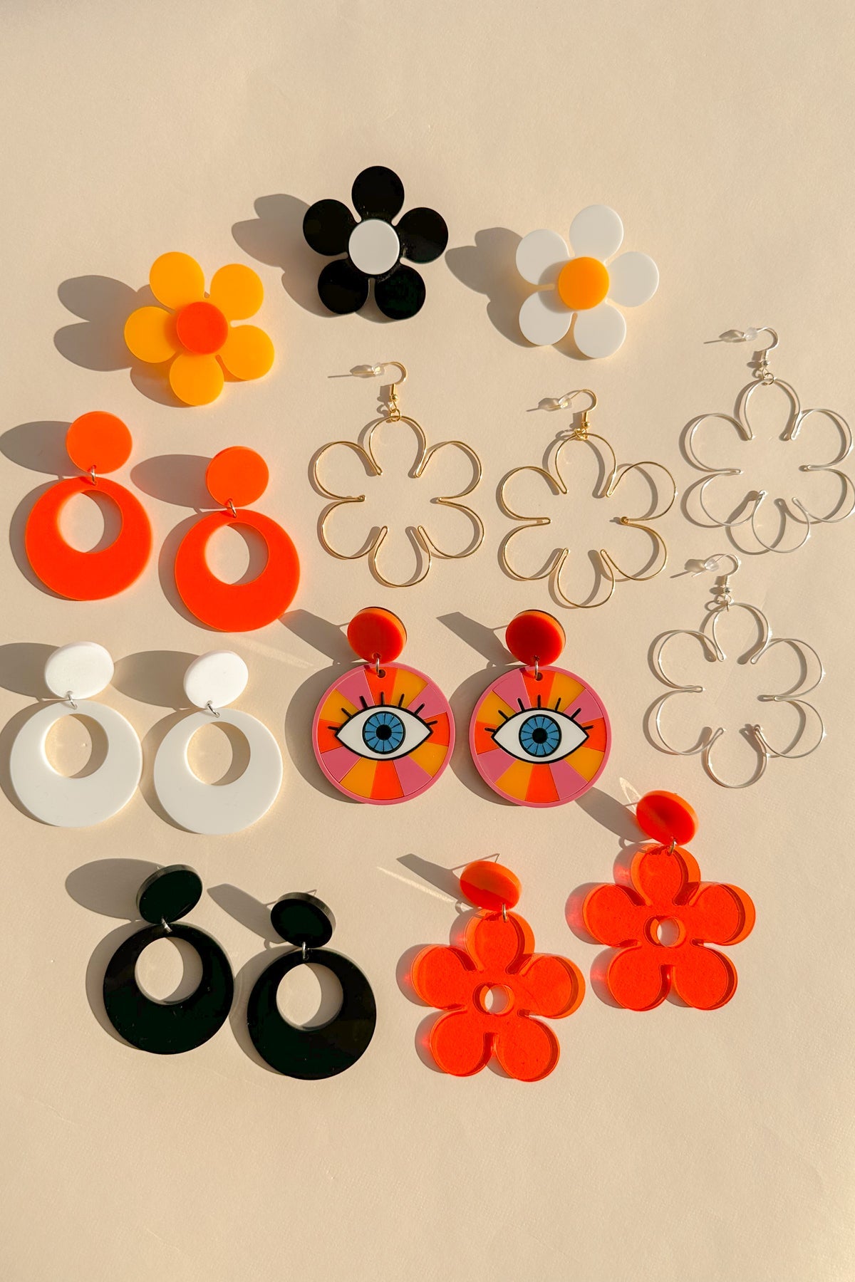 Mod Round Earrings in Orange