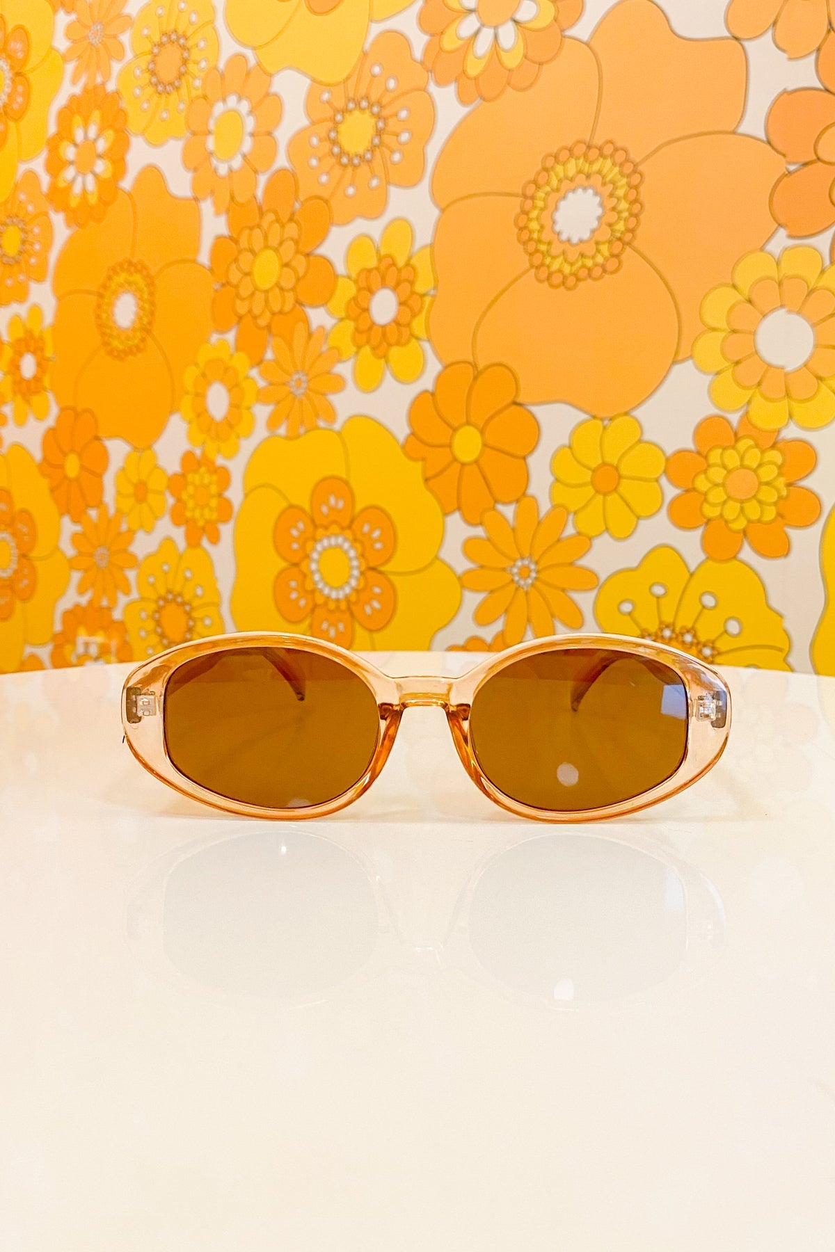 Naomi Sunglasses in Clear